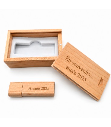 Clé USB en bois dans un coffret bois personnalisé