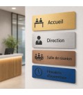 Signaletique elegante en plaques gravees finitions speciales dans un hall d accueil